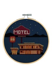 BK1982L Motel Kit point de croix x 3-1